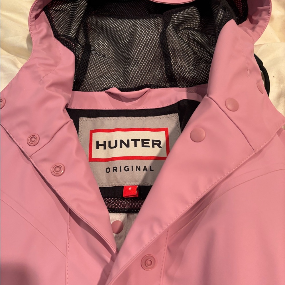 FINAL ⬇️HUNTER RAIN HOOD JACKET NO OFFERS - Picture 4 of 10